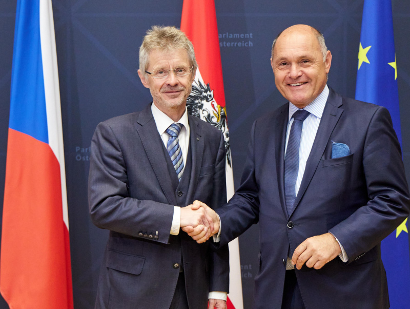 Von rechts: Nationalratspräsident Wolfgang Sobotka (ÖVP), Senatspräsident des tschechischen Parlaments Miloš Vystrčil
