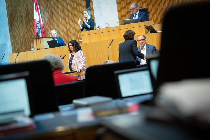 Nationalratsabgeordnete Elisabeth Scheucher-Pichler (ÖVP) am Redner:innenpult