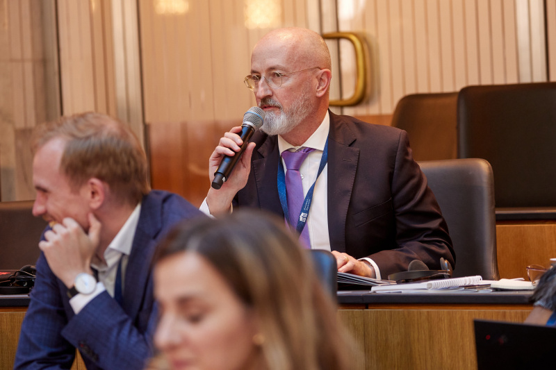 Session 2 - Debate - Question of participant