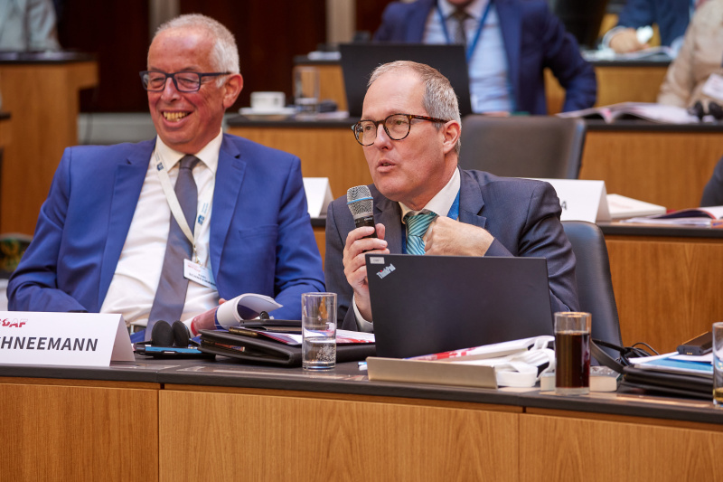 Session 2 - Debate - Question of participant