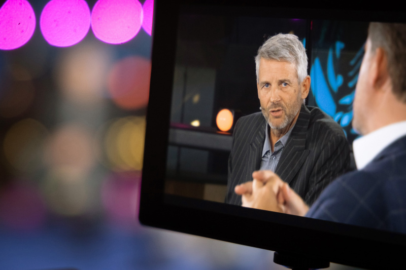 Kameraansicht, im Monitor:  Reinhard Steurer - Universität für Bodenkultur