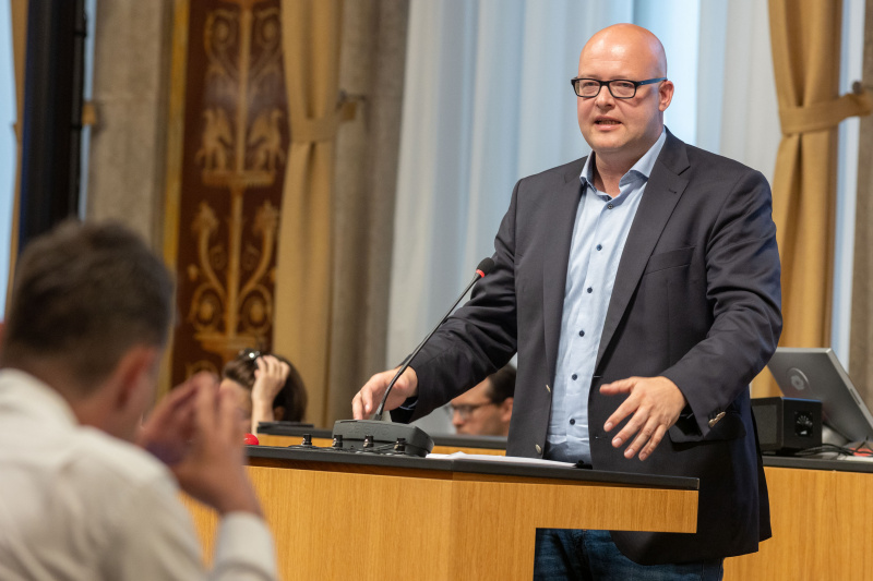 Am Rednerpult: Leonard Dobusch Experte