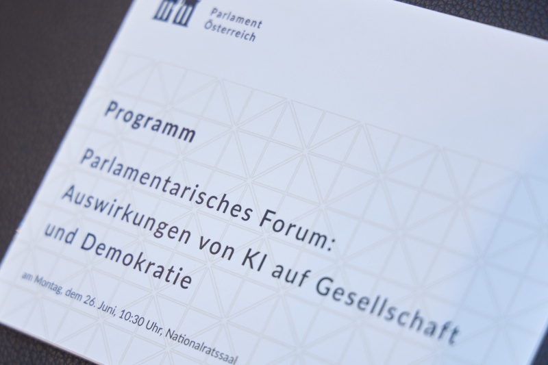 Parlamentarisches Forum: Auswirkungen von KI auf Gesellschaft und Demokratie