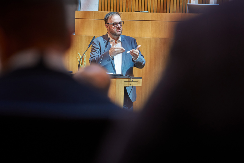 Impulsvortrag von Co-Founder und CEO von apollo.ai Michael Hirschbrich