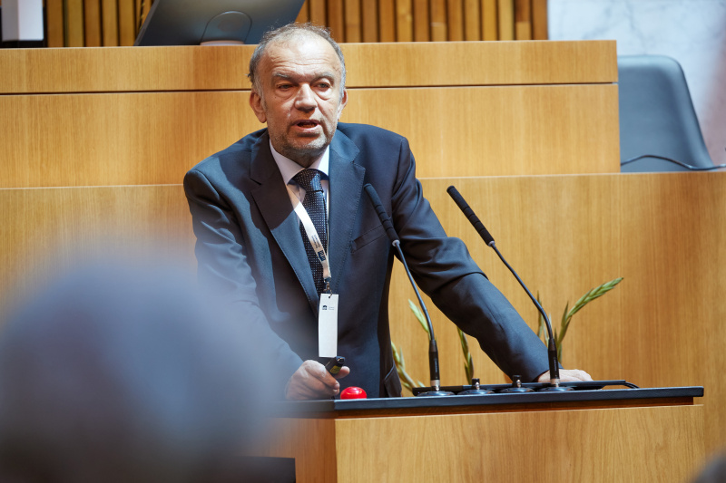 Impulsvortrag von Rektor Johannes Kepler Universität Linz Meinhard Lukas