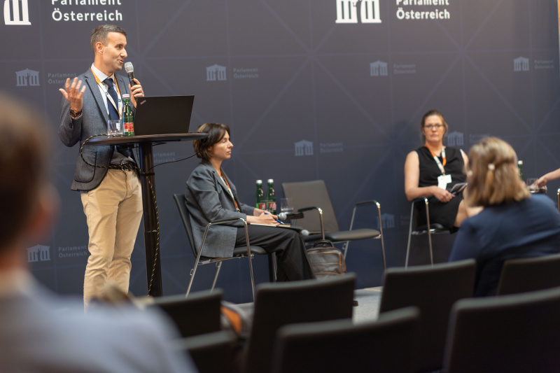 Panel II: The role of parliaments in international relations