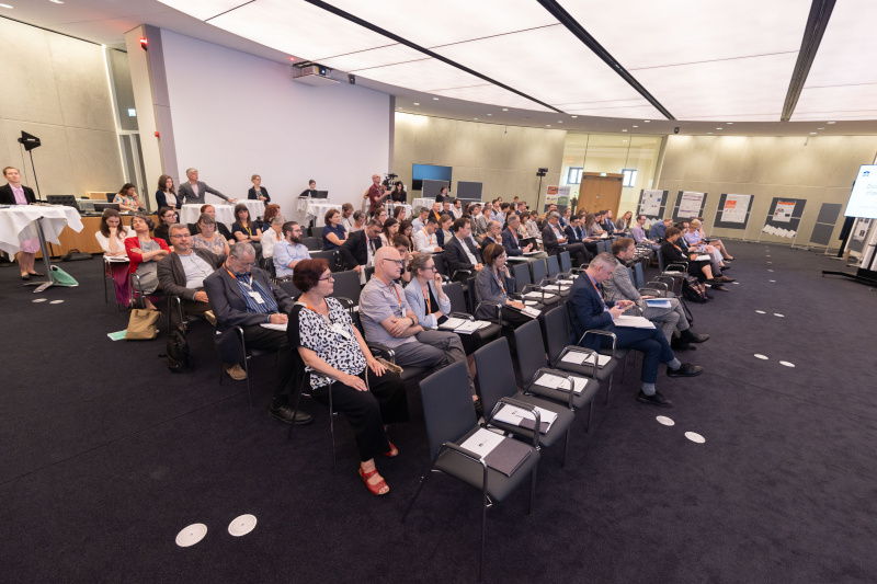 Blick Richtung Teilnehmer:innen