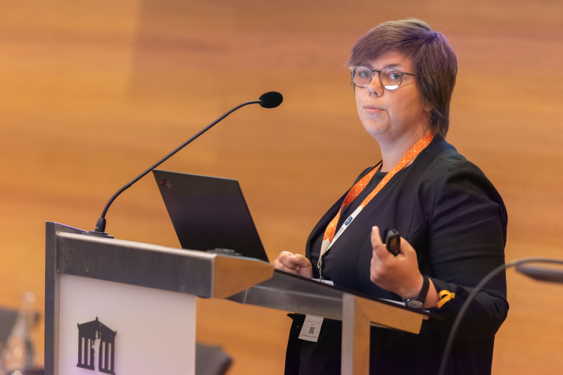 Panel Session I: "Different types of evidence in(to) parliamentary processes"