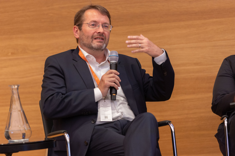 "Panel Discussion: Science-policy interface und Parlamente: Wie kann ein kontinuierlicher Austausch gestaltet sein?"