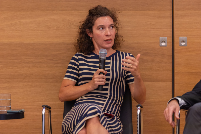 "Panel Discussion: Science-policy interface und Parlamente: Wie kann ein kontinuierlicher Austausch gestaltet sein?"