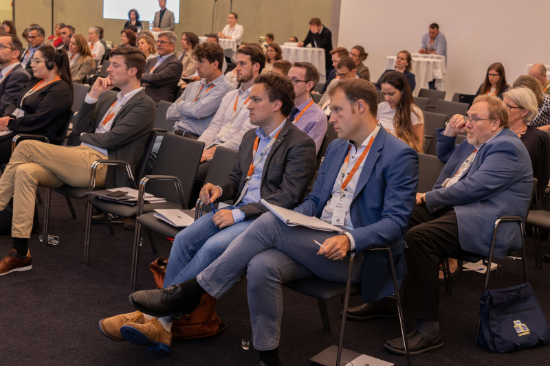 "Panel Discussion: Science-policy interface und Parlamente: Wie kann ein kontinuierlicher Austausch gestaltet sein?". Blick Veranstaltungsteilneher:innen