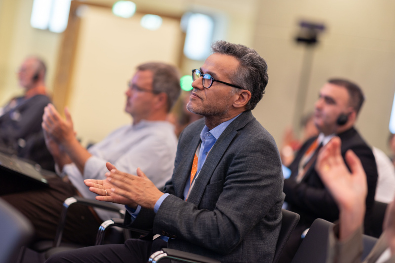 "Panel Discussion: Science-policy interface und Parlamente: Wie kann ein kontinuierlicher Austausch gestaltet sein?"