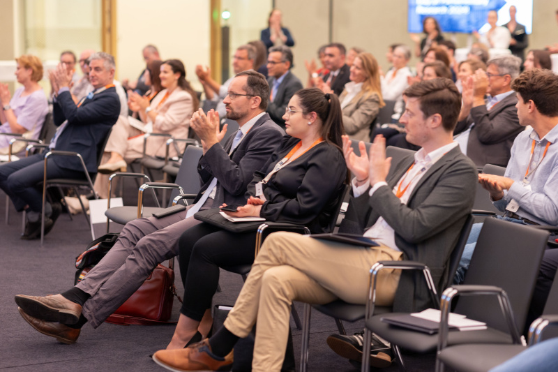 Blick Richtung Teilnehmer:innen