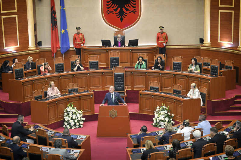 Rede im albanischen Parlament. Nationalratspräsident Wolfgang Sobotka (ÖVP)