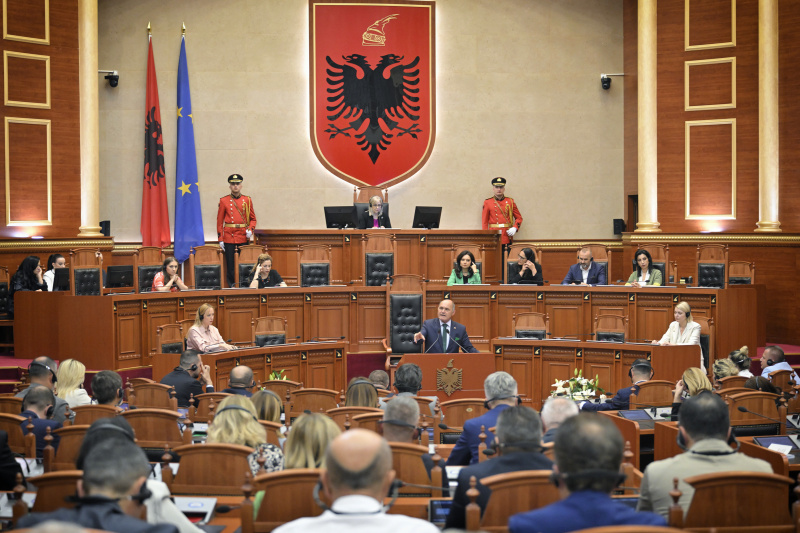 Rede im albanischen Parlament. Nationalratspräsident Wolfgang Sobotka (ÖVP)