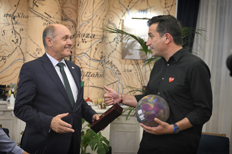 Treffen mit Bürgermeister Tiranas Erion Veliaj. Von links: Nationalratspräsident Wolfgang Sobotka (ÖVP), Bürgermeister Tiranas Erion Veliaj