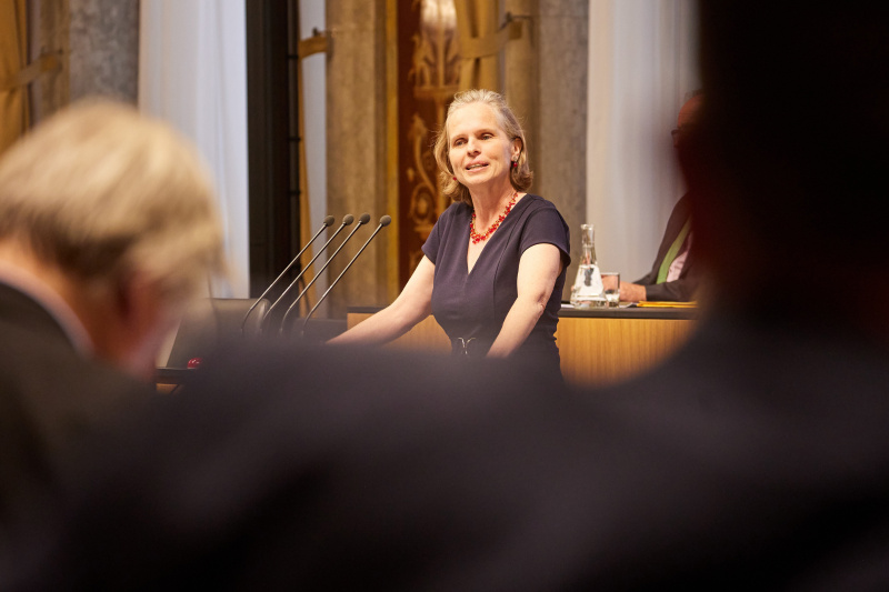 Am Rednerpult Bundesrätin Daniela Gruber-Pruner (SPÖ)