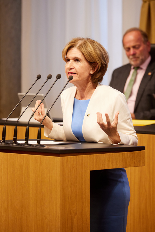 Am Rednerpult Bundesrätin Andrea Eder-Gitschthaler (ÖVP)