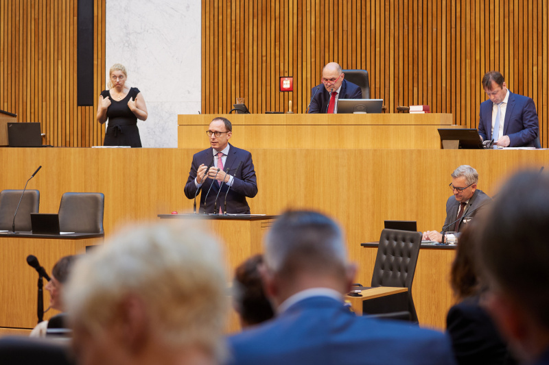 Am Rednerpult Nationalratsabgeordneter Andreas Ottenschläger (ÖVP)