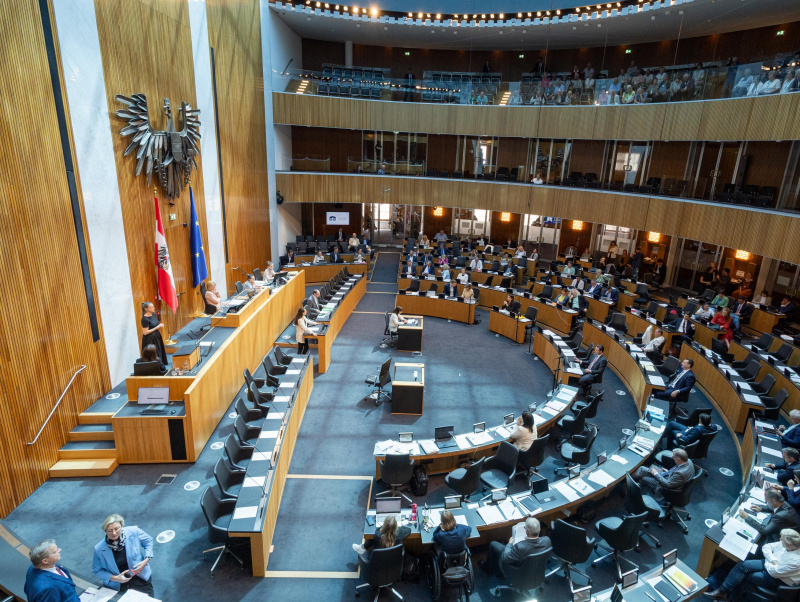 Blick in den Plenarsaal