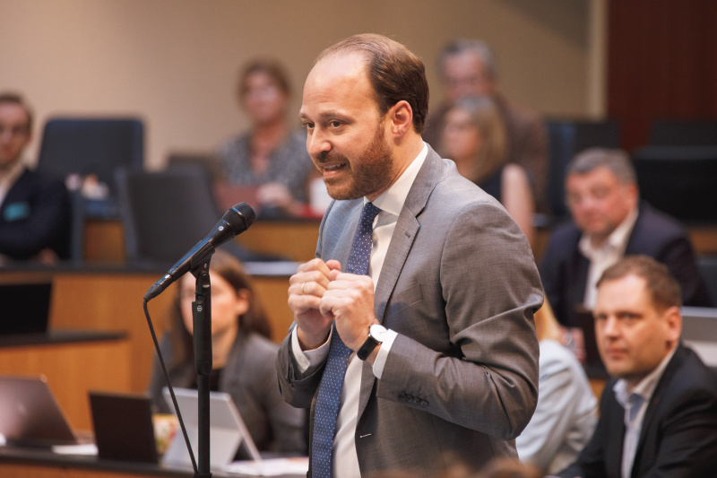 Nationalratsabgeordneter Nikolaus Scherak (NEOS) am Wort