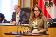 Am Rednerpult Bundesrätin Sandra Böhmwalder (ÖVP)