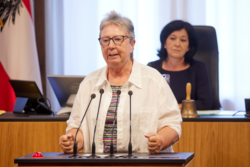 Am Rednerpult Bundesrätin Klara Neurauter (ÖVP)