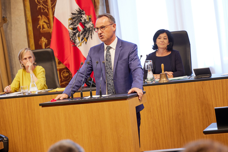 Am Rednerpult Bundesrat Dominik Reisinger (SPÖ)