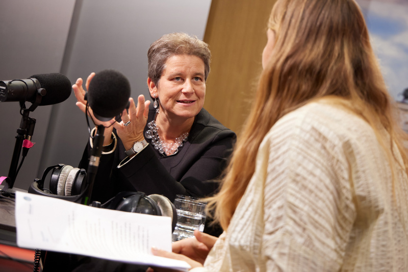 Von links: Katharina Stourzh Parlamentsdirektion, Moderatorin Tatjana Lukáš