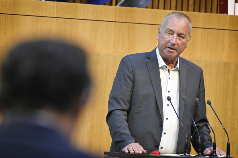 Am Rednerpult: Nationalratsabgeordneter Wolfgang Zanger (FPÖ)