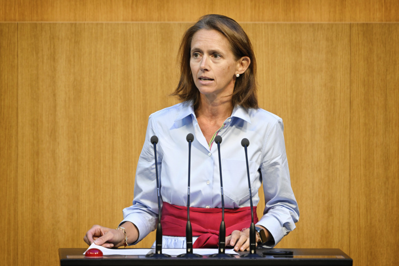 Am Rednerpult: Nationalratsabgeordnete Maria Theresia Niss (ÖVP)