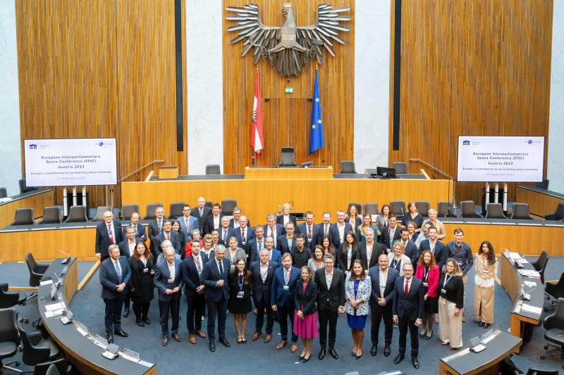Group photo of the participants