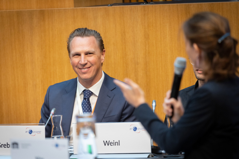 Panel discussion: Dieter Grebner, CEO Peak Technology