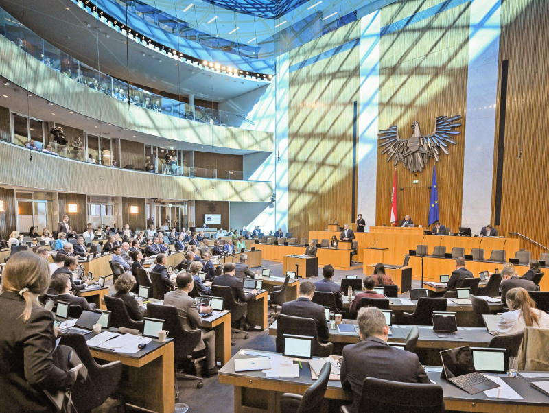 Sitzungsteilnehmer:innen