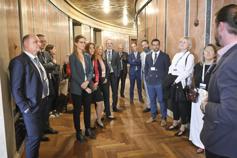 Visiting Tour trough the Parliament