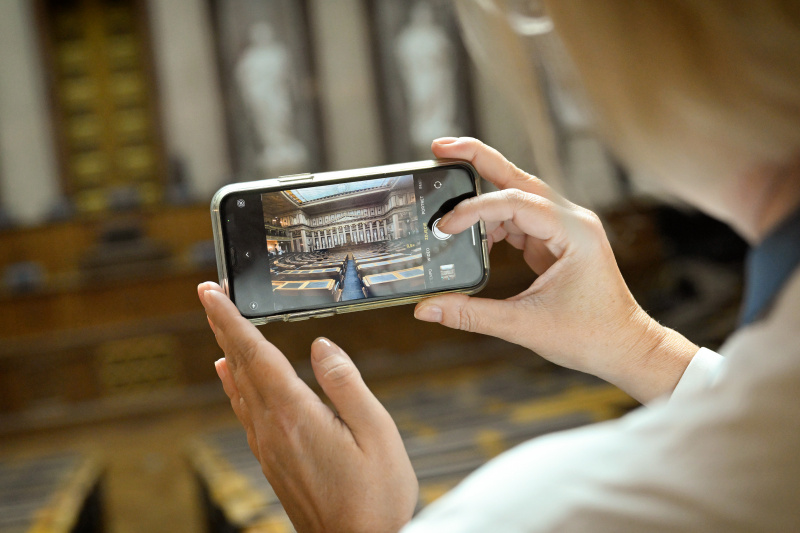 Visiting Tour trough the Parliament