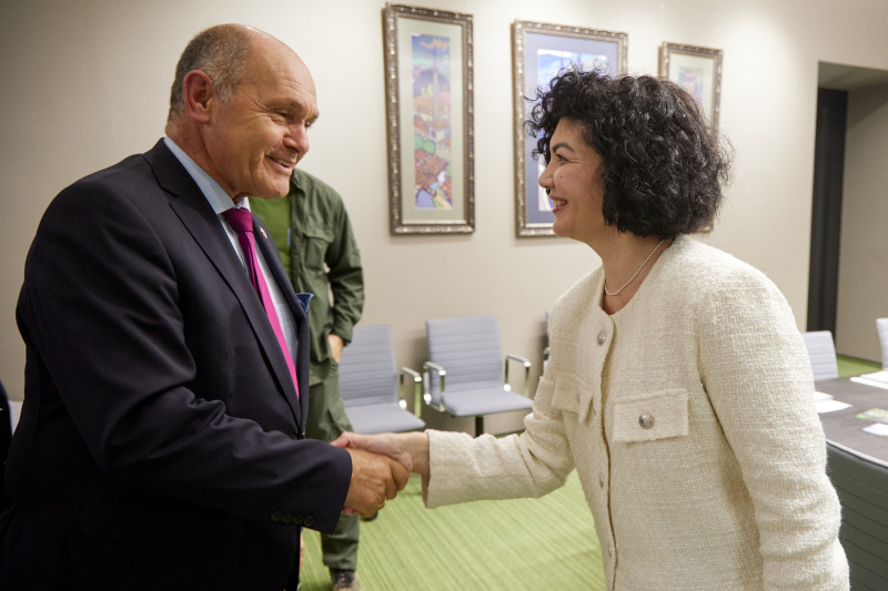 Von links: Nationalratspräsident Wolfgang Sobotka (ÖVP), Ständige Vertreterin des Präsidenten der Ukraine in der Autonomen Republik Krim Tamila Tashewa