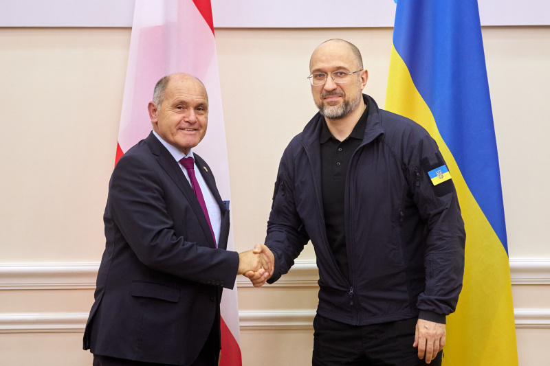 Von links: Nationalratspräsident Wolfgang Sobotka (ÖVP), Premierminister der Ukraine Denys Schmyhal
