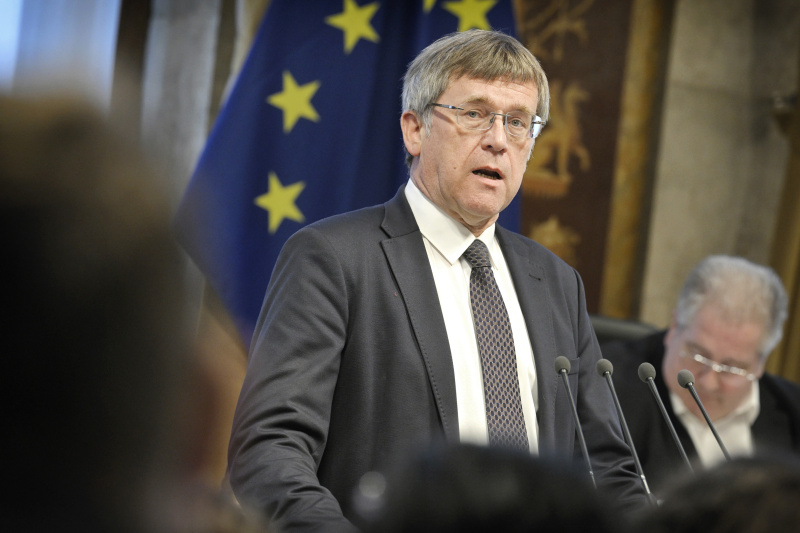 Am Rednerpult: Leiter Demokratiewerkstatt Leopold Lugmayr