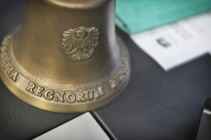 Glocke am Präsidium