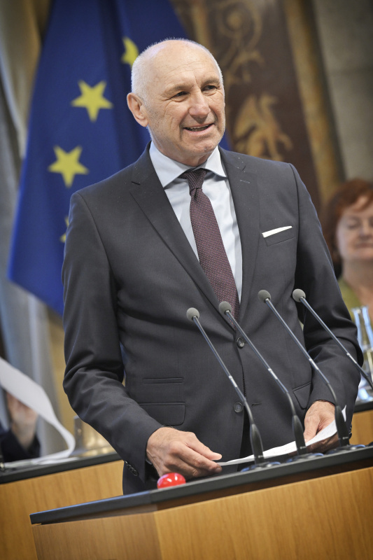 Am Rednerpult: Bundesrat Manfred Mertel (SPÖ)