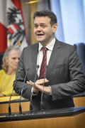 Am Rednerpult: Bundesrat Sacha Obrecht (SPÖ)