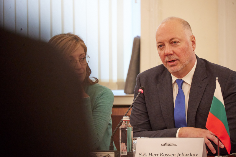 Vorsitzender der 49. Volksversammlung der Republik Bulgarien Rosen Zhelyazkov während der Aussprache