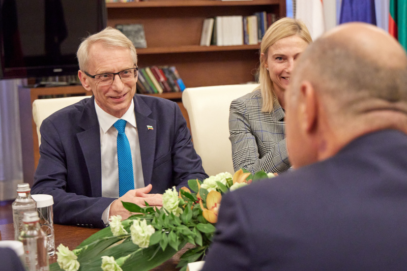 Treffen mit Premierminister der Republik Bulgarien Nikolay Denkov. Premierminister der Republik Bulgarien Nikolay Denkov während der Aussprache
