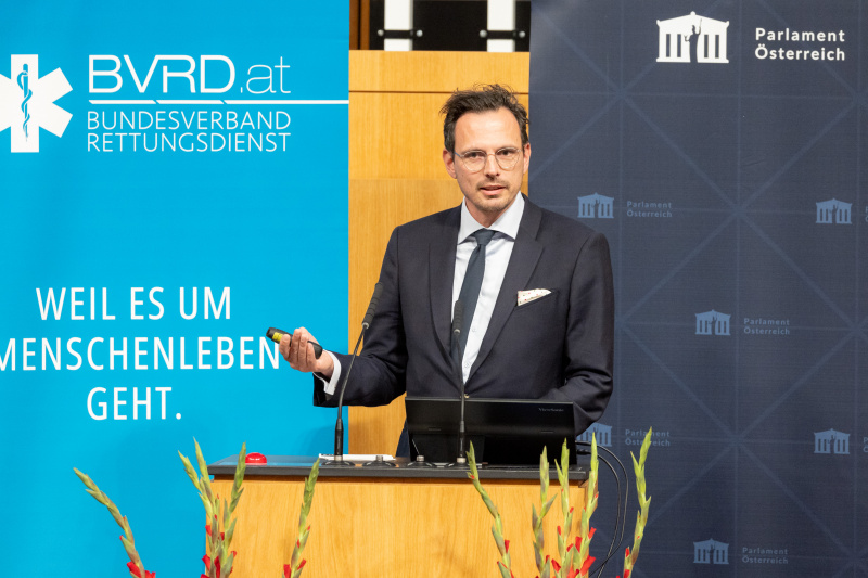 Keynote von Notfallmediziner Johannes Strobel