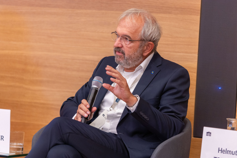 Fragerunde unter Mitwirkung des Publikums. Am Wort: Helmut Trimmel