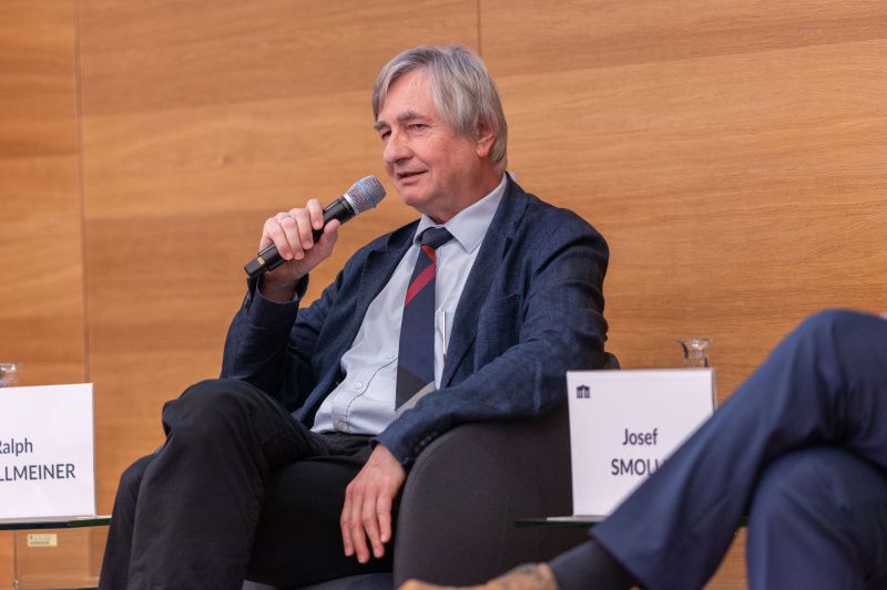 Am Wort: Nationalratsabgeordneter Josef Smolle (ÖVP)