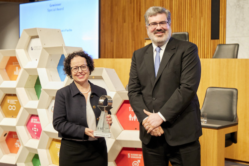Verleihung der Kategorie "Special Award" - Bundesrätin Christine Schwarz-Fuchs (ÖVP)