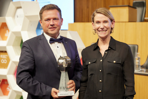 Verleihung der Kategorie "Unternehmen" - Harald Schopf Kurhaus Schärding