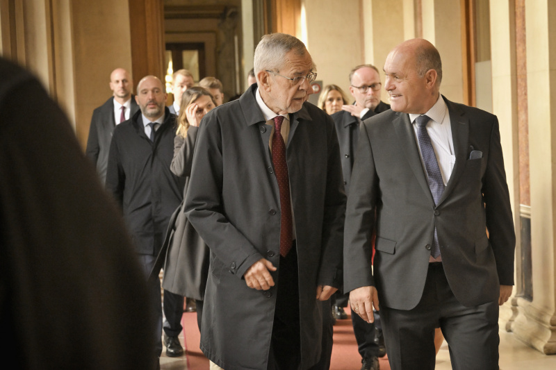 Von links: Bundespräsident Alexander Van der Bellen, Nationalratspräsident Wolfgang Sobotka (ÖVP)